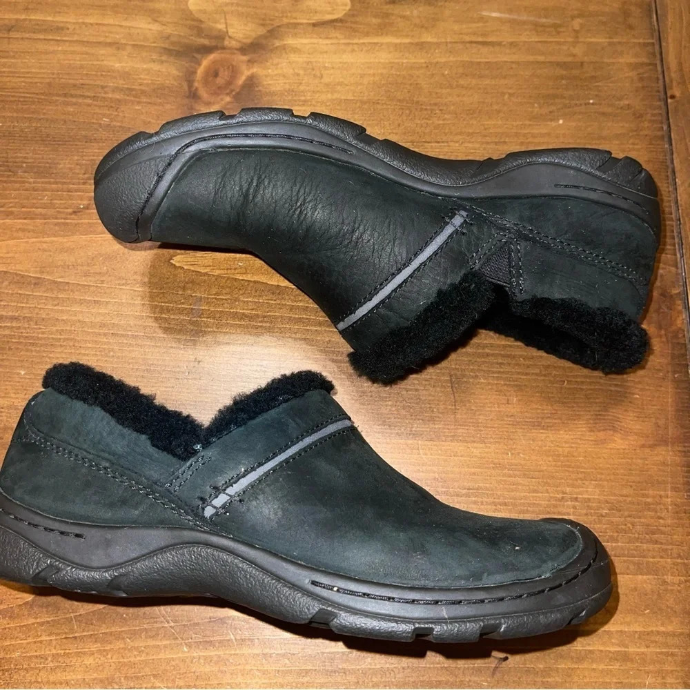 Keen fleece lined loafer women size 7